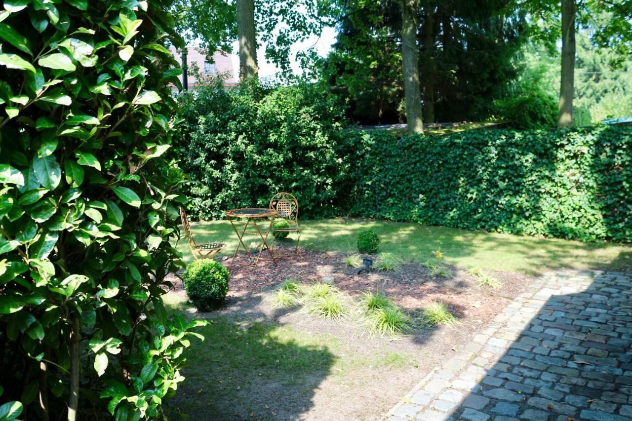 Under Oaks Hotel Westmalle Exterior foto